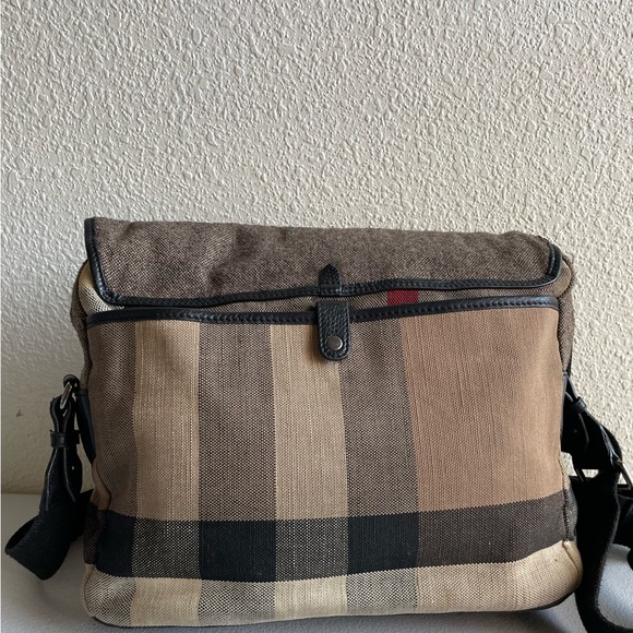 Burberry unisex messenger bag - Picture 8 of 10